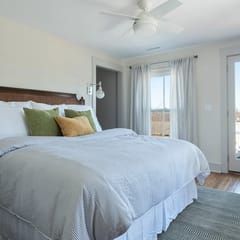 Belmont House: Service Station Apartment