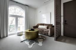Jeff Suite 201 - Image 5