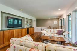 Ivy Guest Apartment - Image 3