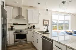 Piedmont Place: Suite 303 - Image 4
