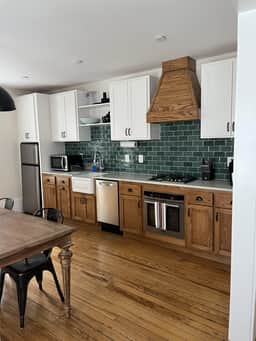Belmont Farmhouse: Ode 2 Cville Apartment - Image 2