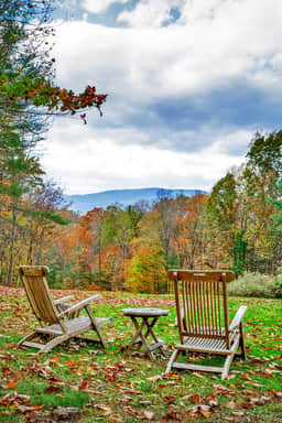 Blue Mountain Haven - Image 3