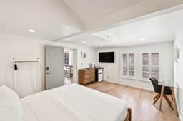Rose Jean: Room #2 - Image 5