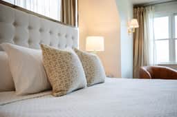 The Inn at Stinson Vineyards- Montview - Image 3