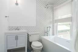 Everett Estate Suite 06 - Image 4