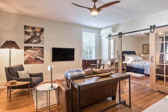 Belmont Farmhouse:  Southern Luxury Apartment - Image 1