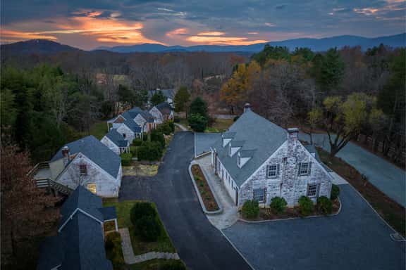 Ivy Cottages - All Cottages - Image 1