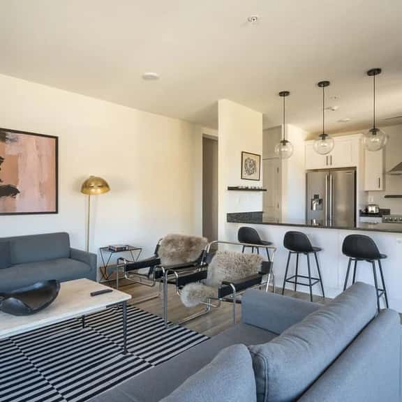 Piedmont Place: Suite 304 - Image 1