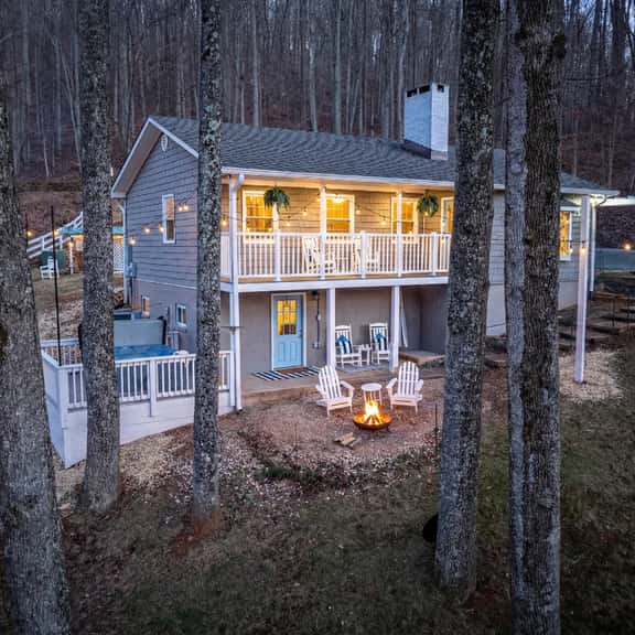 Stonemont Farm Cottage - Image 1