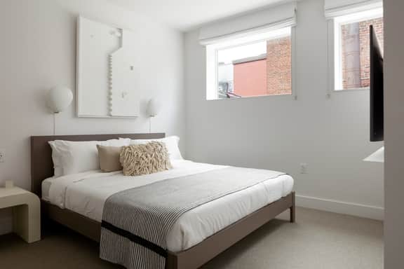 Jeff Suite 203 - Image 2