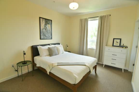 Greensview Apartment - Image 5