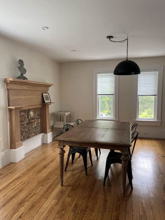 Belmont Farmhouse: Ode 2 Cville Apartment - Image 5