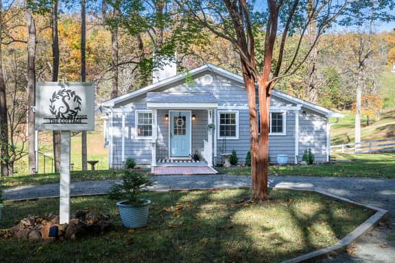 Stonemont Farm Cottage - Image 2