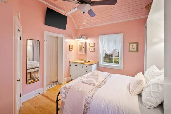 Ivy Cottages - Kent Cottage - Image 2