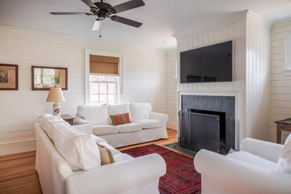 Stockton Creek Farmhouse - Image 2